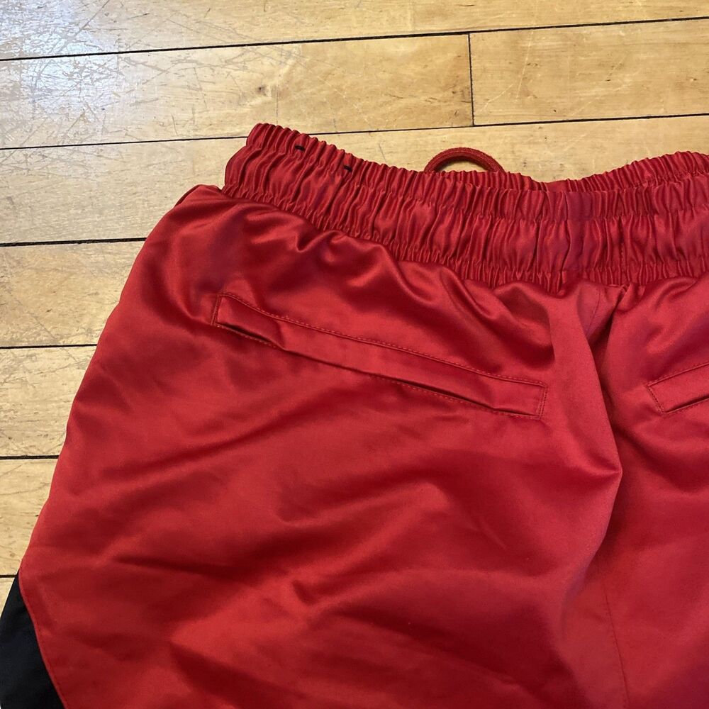 Air Jordan Shorts Size Men’s Medium Bulls Colors Drawstring Pockets Thick - Picture 9 of 12